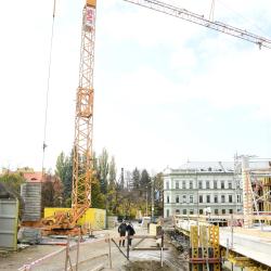 Stavba nového křídla Jihočeské vědecká knihovny v Českých Budějovicích.