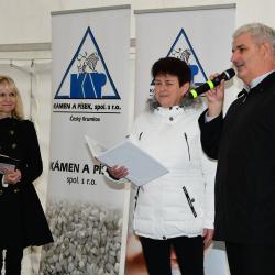 Slavnostní otevření obchvatu městysu Ševětín na Českobudějovicku pro nákladní vozidla.