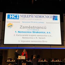 Jihočeské nemocnice stále patří k absolutní špičce tuzemského zdravotnictví. Mimo jiné o tom svědčí i úspěchy v prestižním projektu Nemocnice roku, který pořádá nezisková organizace HealthCare Institute. Absolutním vítězem této soutěže se v roce 2019 stala Nemocnice Strakonice, a.s. V kategorii Finanční zdraví absolutní vítěz zvítězila Nemocnice České Budějovice, a.s. Obhájila tak své prvenství z loňského roku. 