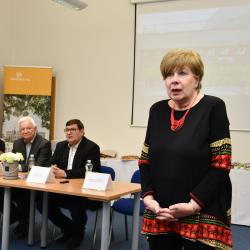 Na kraji to cinkalo medailemi. Hejtmanka Stráská a náměstek Hroch gratulovali mladým olympionikům.