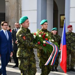 První náměstek hejtmana Jihočeského kraje František Talíř položil věnec k u pamětní desce T. G. Masaryka na náměstí Přemysla Otakara II. v Českých Budějovicích.