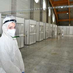 Jihočeský kraj má nové vysokokapacitní odběrové centrum. Denně zvládne otestovat až 2 000 lidí.