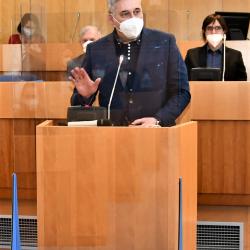 Náměstek hejtmana Klíma ocenil Talenty Jihočeského kraje za rok 2021.