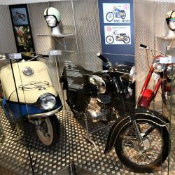 Nové moderní expozice věnované motorkám ČZ, zbraním stejné značky, maltézským rytířům, dudám, loutkám a textilu místní výroby. To nabídne návštěvníkům Muzeum středního Pootaví na hradě ve Strakonicích.