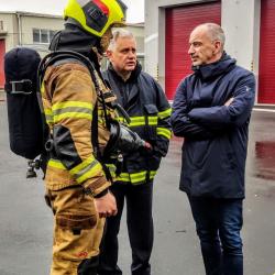 FIRE DRAGON - unikátní simulace požáru: 120 dobrovolných hasičů z jihu Čech získalo osvědčení za zvládnutí ohně ve sklepě, obýváku či na schodišti.