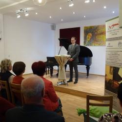 1. června 2022 se uskutečnila slavnostní promoce studentů Akademie umění a kultury, vzdělávání III. věku Vimperk. Jedná se o společný projekt Jihočeského kraje a Základní umělecké školy ve Vimperku, který funguje od roku 2016. 