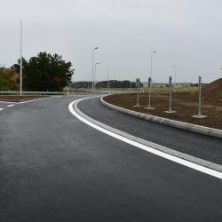 Provizorní komunikace pod Včelnou se na 19 dní uzavře. Problémy s dopravu pomůže vyřešit nový kruhový objezd.