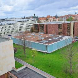 Střecha budovy Jihočeské vědecké knihovny. Foto: Nadace Partnerství.