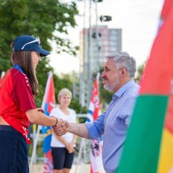 Olympiádu dětí a mládeže letos hostí Jihočeský kraj. Podívejte se na pondělní medailový ceremoniál prostřednictvím fotografií Václava Pancera.