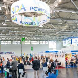 Jižní Čechy zaznamenaly významný úspěch na mezinárodní scéně cestovního ruchu. Na slavnostním galavečeru RDA EXPO Night v německém Kolíně nad Rýnem bylo oficiálně oznámeno, že se region Jižních Čech stal oficiálním partnerem asociace RDA pro rok 2025. 
