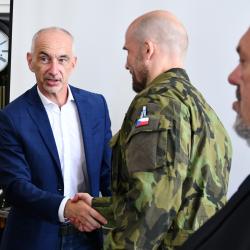 Letiště České Budějovice zaplnily 25. června tisíce návštěvníků. Konala se zde akce Modré nebe nad Českými Budějovicemi. 