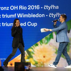 Olympijský festival Milano Cortina 2026 - České Budějovice. Předání Ceny Věry Čáslavské Barboře Strýcové (Foto: ČOV / Léa Decroix).