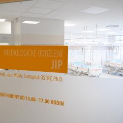 Nemocnice České Budějovice, a.s. uvedla ve čtvrtek 19. února slavnostně do provozu nově zrekonstruovanou jednotku intenzivní péče (JIP) Neurologického oddělení. Modernizace významně posiluje postavení nemocnice jako předního evropského centra pro léčbu cévní mozkové příhody i dalších závažných neurologických onemocnění.