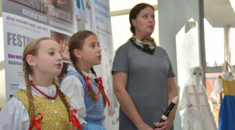Vystoupení dětského folklorního souboru Kovářovánek.