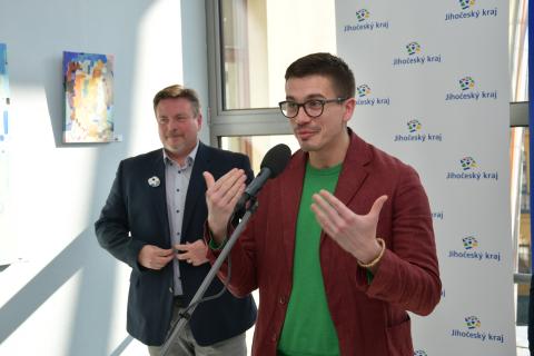 Jihočeský kraj zve na výstavu Artists Meetup.