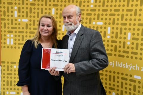 Náměstkyně hejtmana pro oblast sociálních věcí Lucie Kozlová a Marcel Goetz.
