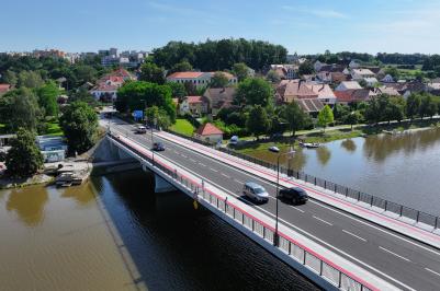 most v týně