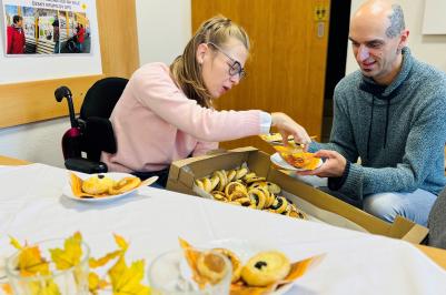 Do Prachatic zamířila stříbrná Zvláštní cena předsedy Rady vlády pro seniory a stárnutí populace Mariana Jurečky. 